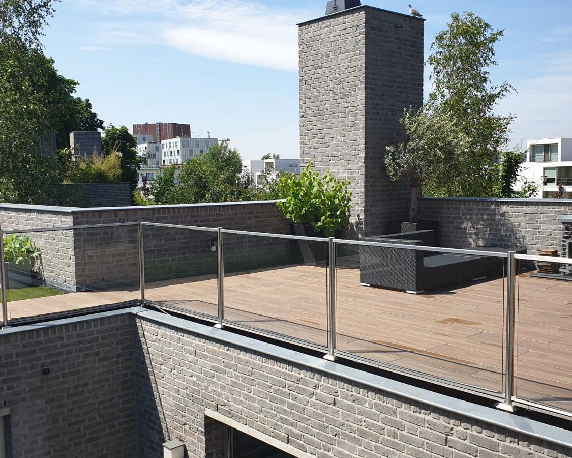 Renovatie dakterras met houtlooktegels Eindhoven