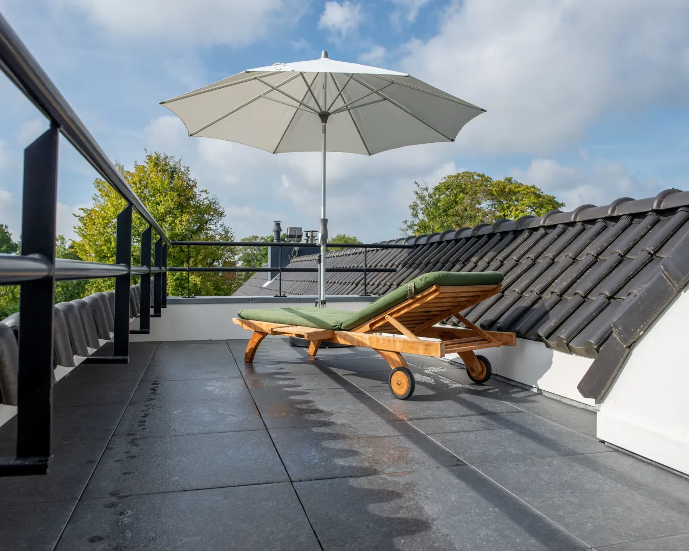 Composietvlonder dakterras vervangen in Bloemendaal