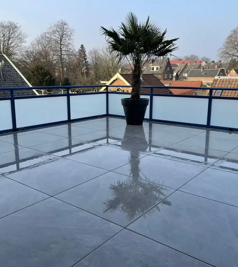 Timelapse opbouw dakterras met hekwerk Velp