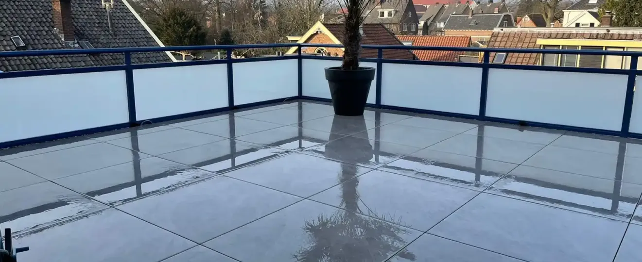 Timelapse opbouw dakterras met hekwerk Velp